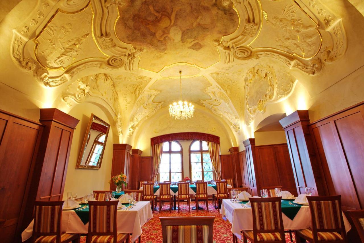 Hotel Fortna Chrudim Exterior foto